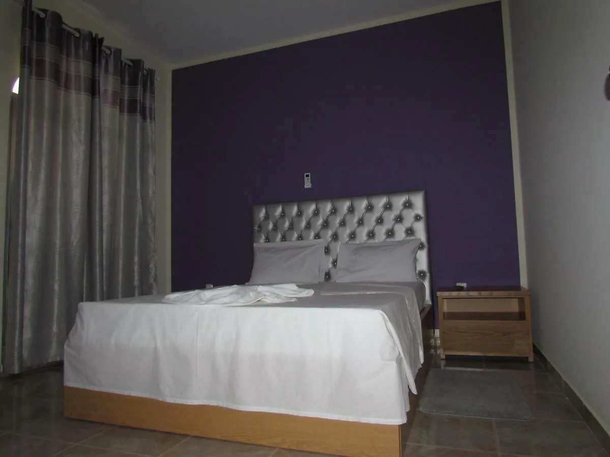 Residencial Carlos Carvalho Praia 3*,  Cap-Vert