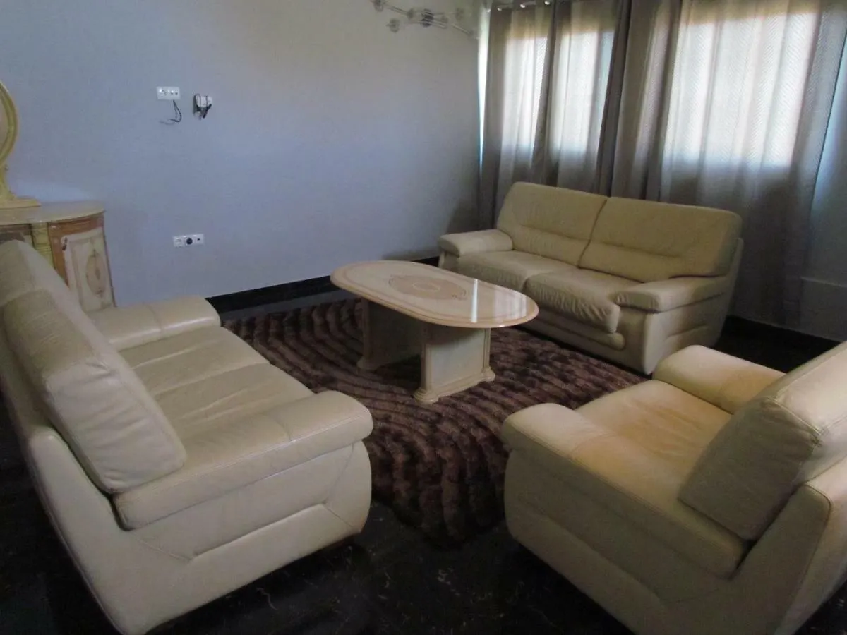 Residencial Carlos Carvalho Praia 3*,